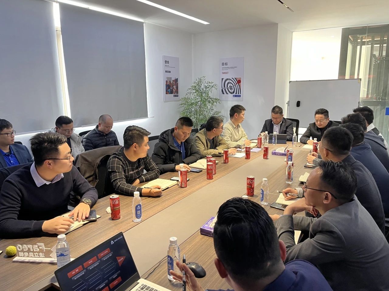 法立奧電梯召開2024年度銷售總結大會